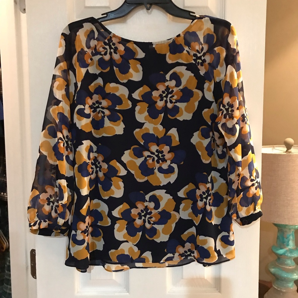 Cabi scoop neck blouse